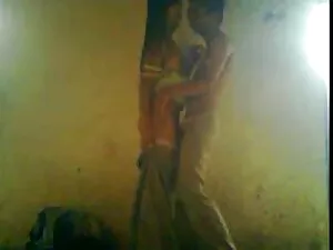 二つの変態者与え自分自身とともにザ欲望へ ...