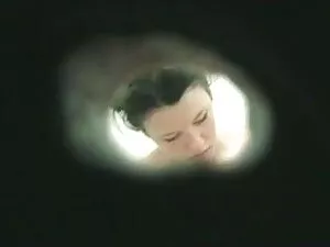 ひよこと巨乳吸い男 av 女性 人気