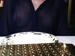 金髪に赤いストッキング巧みになめのメンバ ...