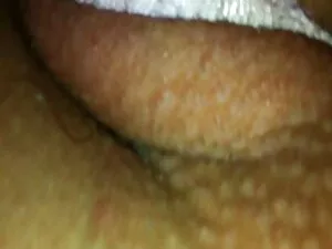 Emma喫煙と絞り彼女のおっぱい 女の子 ...