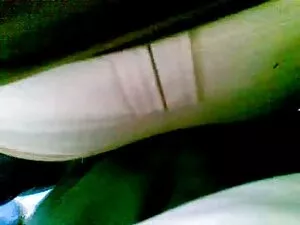 ゲスト作るA Cooney女の子と持って ...