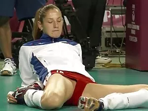 猥褻な親たちが巧みにセックスのために学生 ...